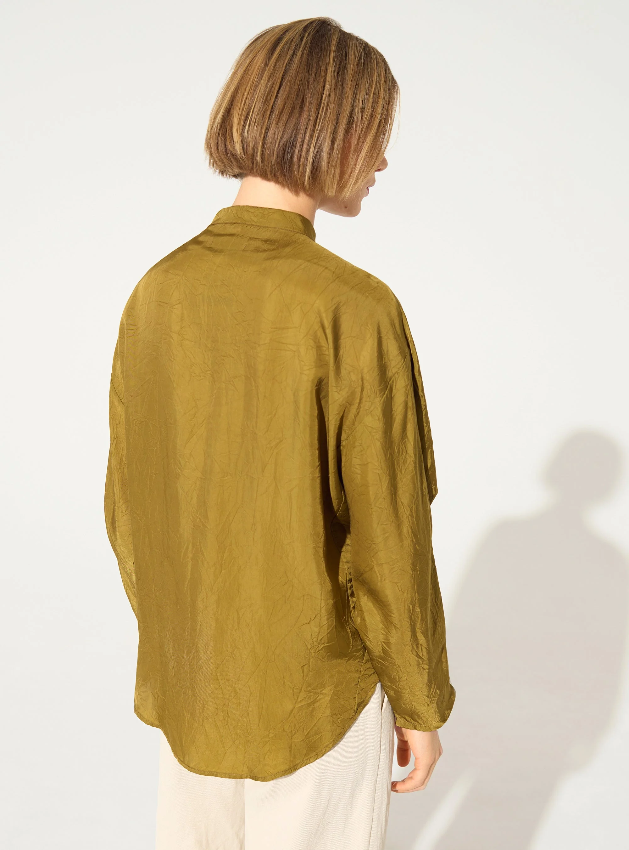 Chemise oversize en cupro bronze - Image 4