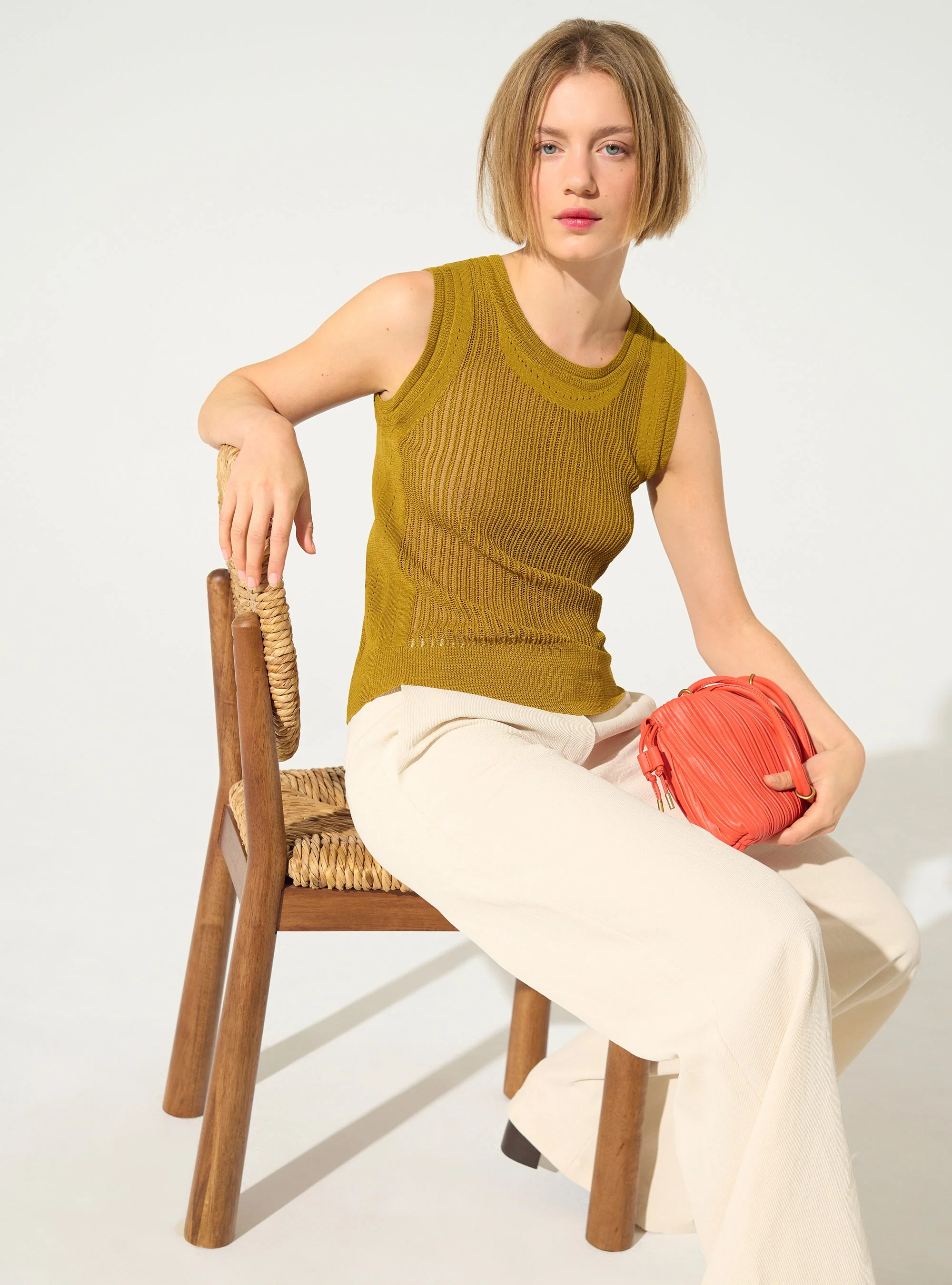 Débardeur en maille ocre jaune - Image 3